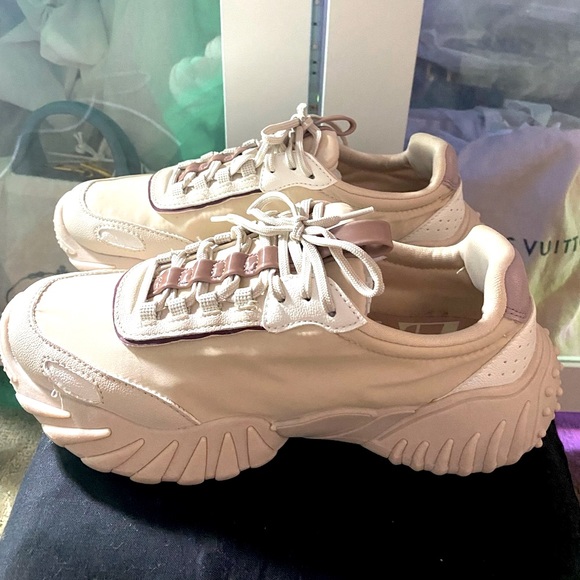 ZARA SOFT SNICKERS SHOES by Zara  in good as new excellent condition ✅ - Picture 3 of 9